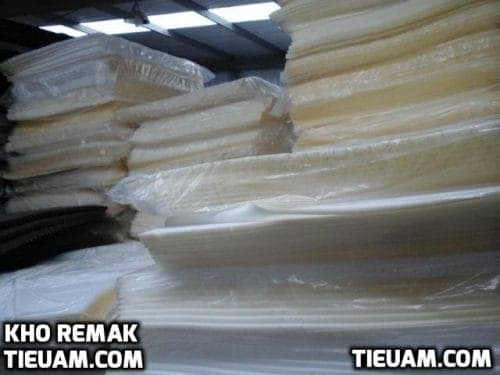 Mút phẳng tiêu âm